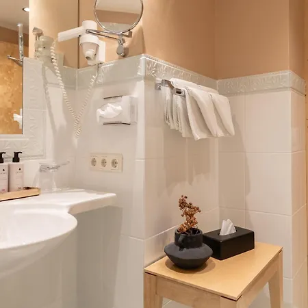 Rosa Canina Superior 3*