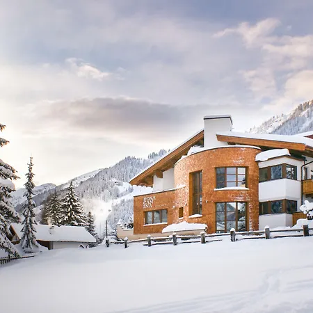 Rosa Canina Superior St. Anton am Arlberg