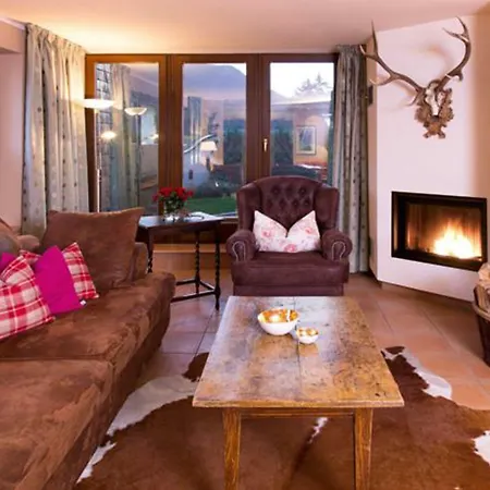 Rosa Canina Superior Hotel 3*