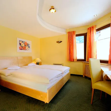 Rosa Canina Superior Hotel 3*