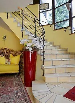 Rosa Canina Superior Hotel 3*