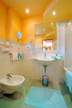 Rosa Canina Superior Hotel 3*