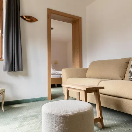 Rosa Canina Superior Hotel