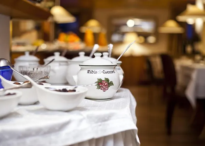 Rosa Canina Superior 3* סן אנטון